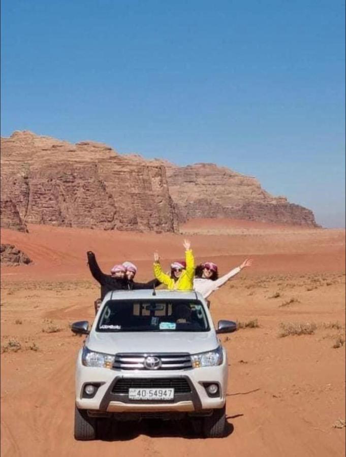 Wadi Rum Quiet Camp מראה חיצוני תמונה