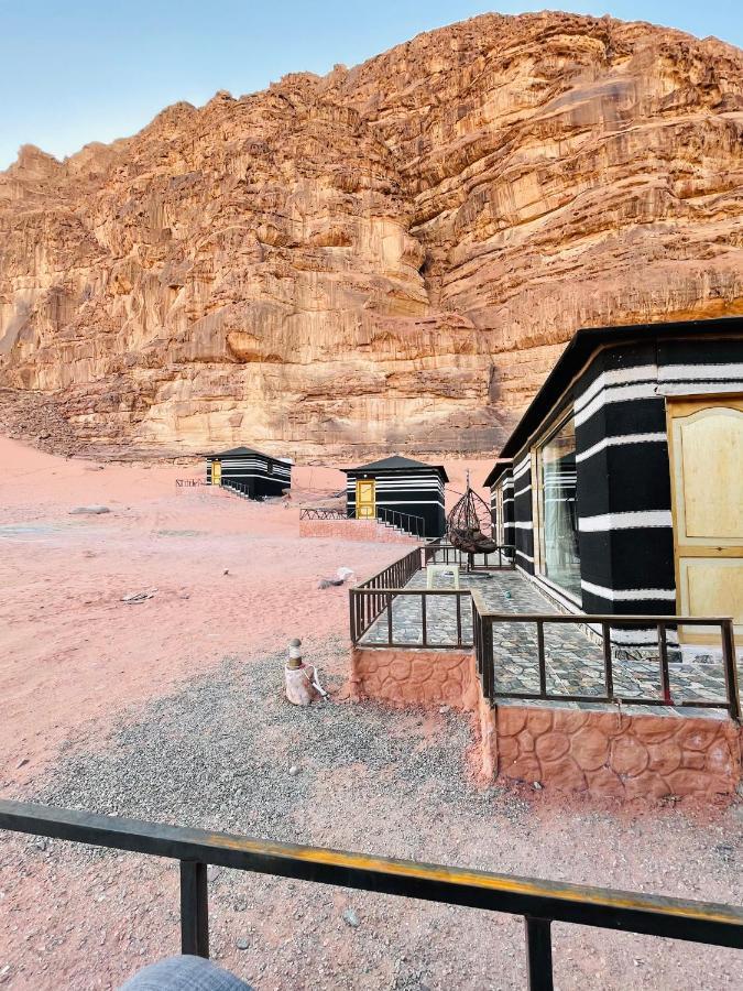 Wadi Rum Quiet Camp מראה חיצוני תמונה